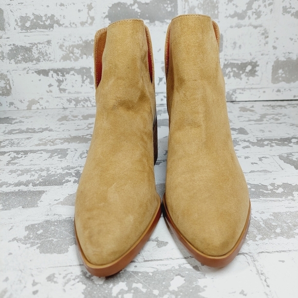 New BP Brynne Beige Fabric Upper Pointed Toe Block Heel Ankle Boots H886 - Picture 3 of 11